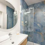 Pet Friendly Bel Mare With Parking By Renters Apartman